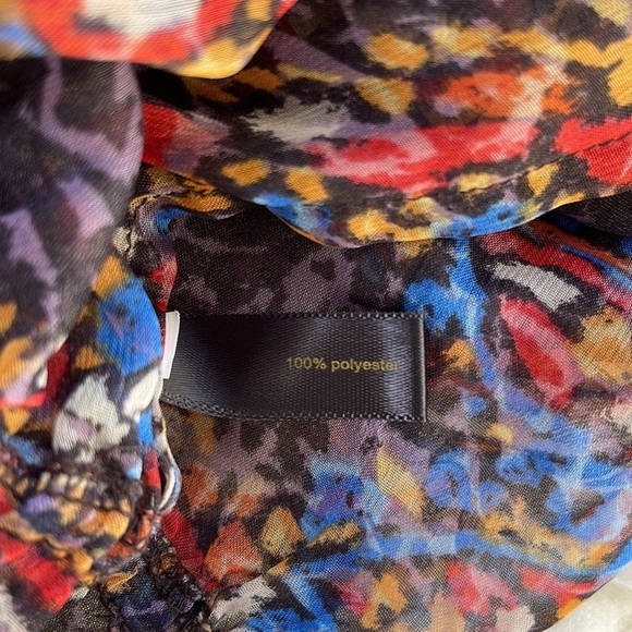 Outback Red Top Size XS - Picture 9 of 9